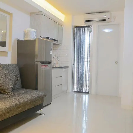 Pool View 2Br With Sofa Bed Bassura City Apartment By Travelio